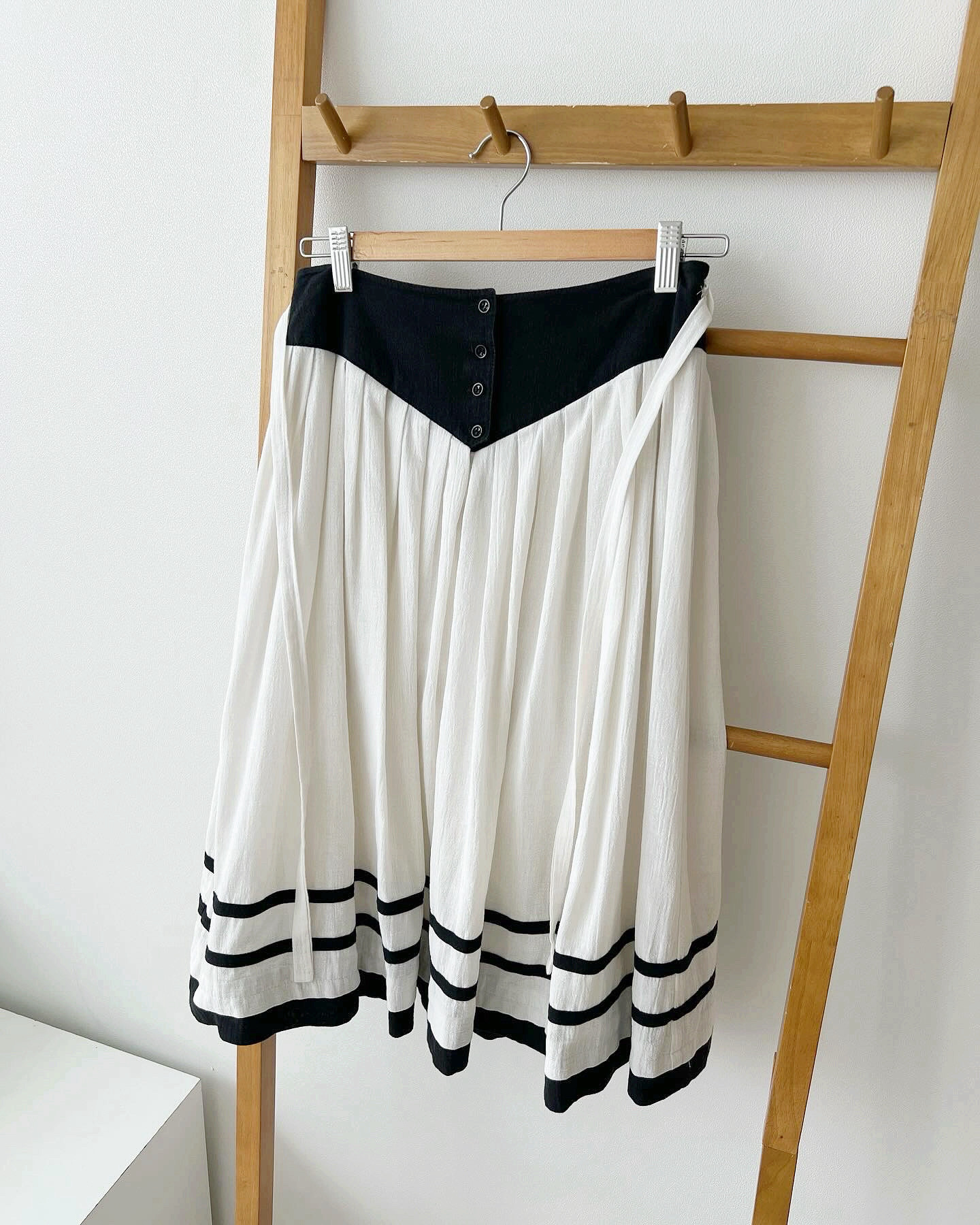 White Pleats Skirt